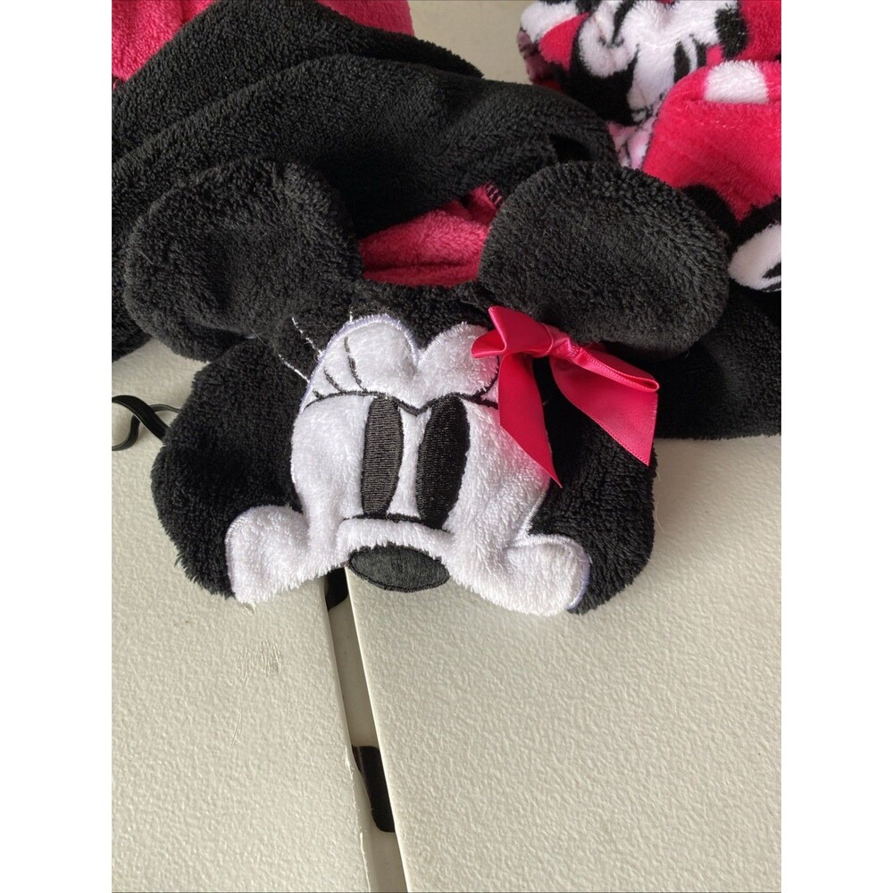 Disney Minnie Mouse Pink Fleece Pajama Set size medium (8/10) with eye mask - Picture 2 of 4